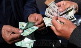 دولار السوق السوداء لامس الـ10 آلاف ليرة.. إليكم الأسباب!