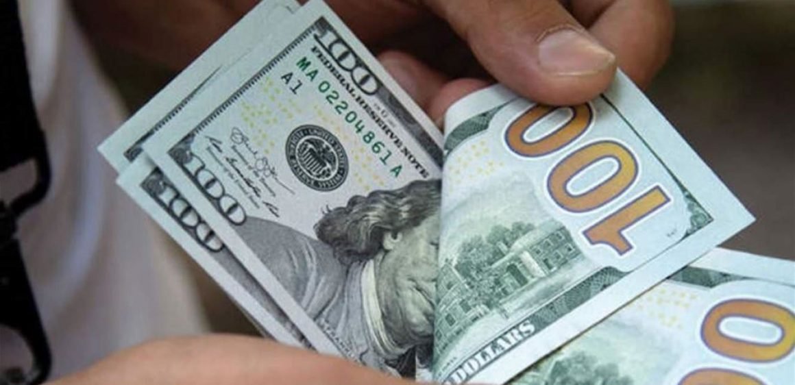 خبير يفجّر مفاجأة عن سعر الدولار ومصرف لبنان.. هذا ما قاله