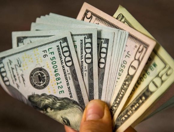 "لبنان اليوم في عز الانهيار"... سعر صرف الدولار في السوق السوداء سيستمر بالارتفاع! “لبنان اليوم في عز الانهيار”… سعر صرف الدولار في السوق السوداء سيستمر بالارتفاع!