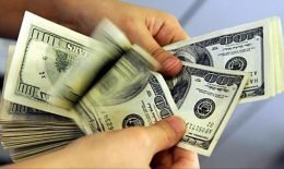 التحويلات المالية.. جرعات تخفف أزمات اللبنانيين المعيشية 