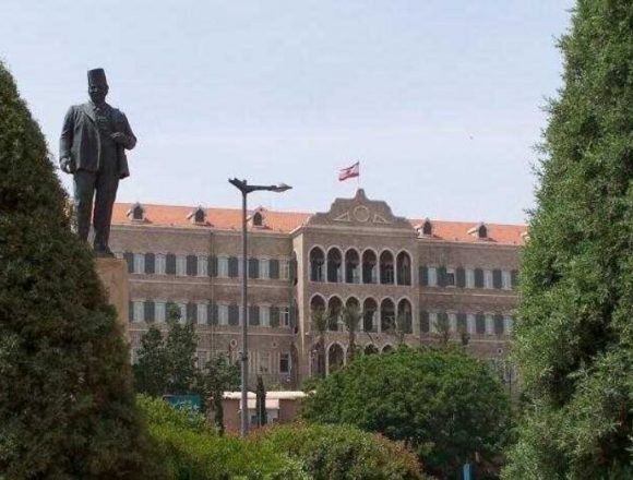 1976478647b37ad62511e02522316bca-800x549-1 هل تبصر الموازنة النور.. وأي سعر صرف سيتم اعتماده؟