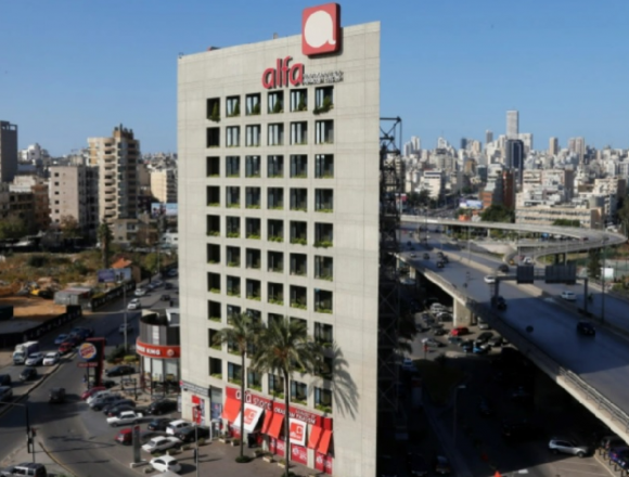 هل يتخلى لبنان عن سيادته المالية ويعتمد الدولار عملة رسمية؟