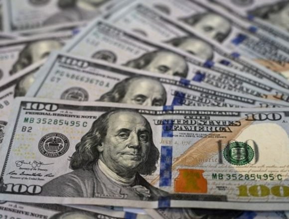 الافكار “دولرة” الرواتب والأجور للقطاعين العام والخاص مرتبطة بـ “دولرة” الأسعار والعقود