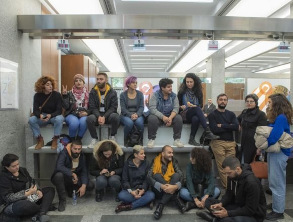 «الكابيتال كونترول» الجديد: مصادرة ما تبقّى من دولارات المودعين