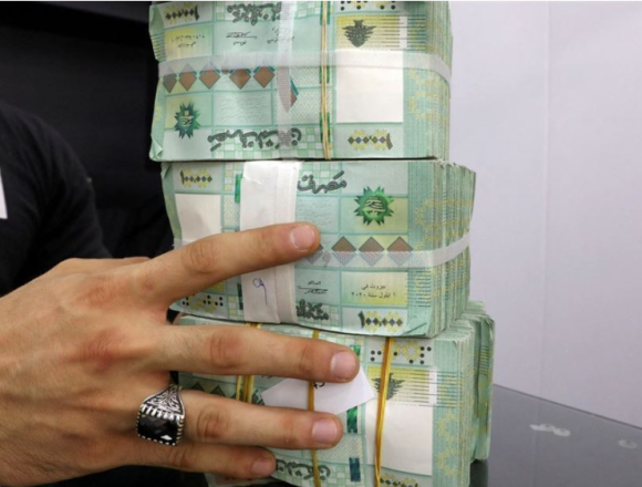 sarrafff كل اللبنانيين “صرافون”!