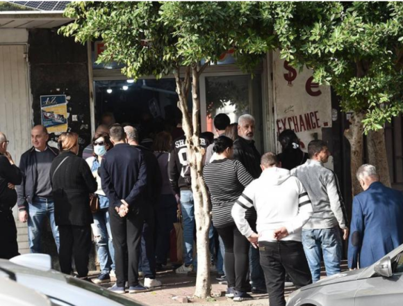 ثء “بورصة وهمية”: هروب “المراهنين” يكشف المستور في تداولات الدولار