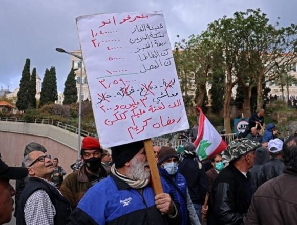 هل بات إفلاس لبنان حتميا بعد خسارته ثلثي أمواله؟