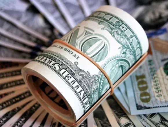 على اي تسعيرة افتتح سعر صرف الدولار صباح اليوم؟