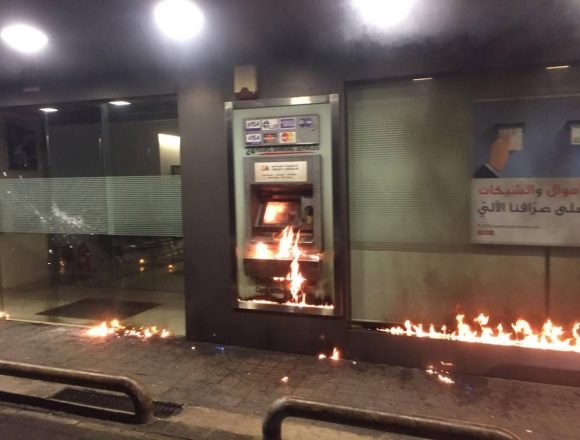 Lebanon's Banking Crisis and Cash Economy Lebanon’s Banking Crisis and Cash Economy