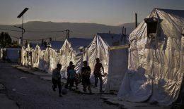 Syrian Refugee Presence in Lebanon Sparks Debate Amidst Economic Crisis