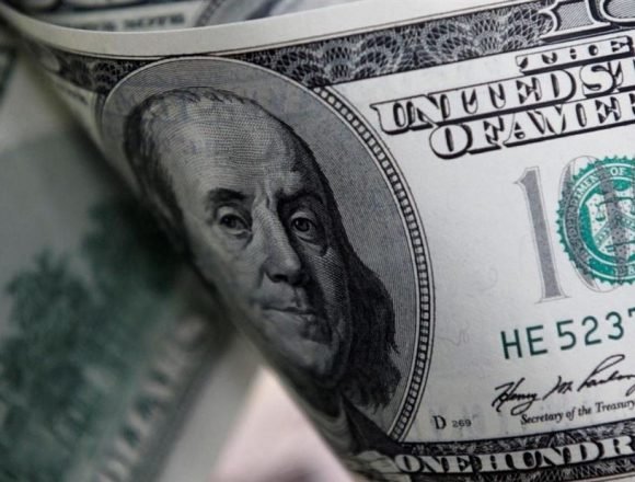 هدوء ما قبل العاصفة... استقرار الدولار مصطنع “هدوء ما قبل العاصفة”… إستقرار الدولار مُصطنع!