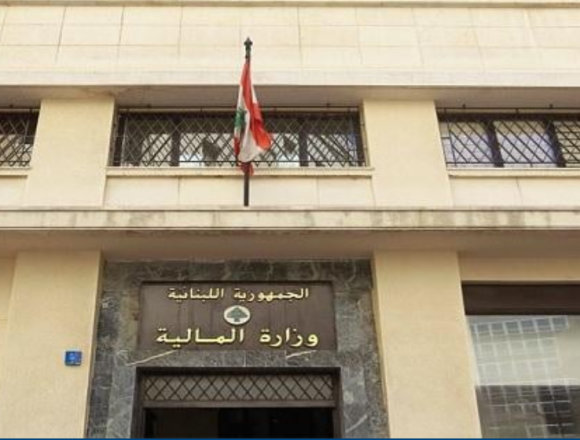 زيادة الضرائب على شركات القطاع الخاص يُؤدي الى تهشيلها وإقفالها خبير اقتصادي يقول: زيادة الضرائب على شركات القطاع الخاص يُؤدي الى تهشيلها وإقفالها