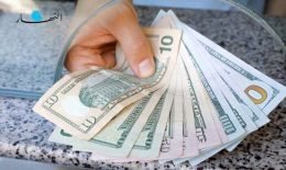 كيف سيتمكن منصوري من تأمين رواتب موظفي القطاع العام بالدولار؟