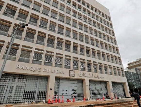 تعاظم المخاوف بشأن الإحتياطي بعد خسارة دولارات السياحة! تعاظم المخاوف