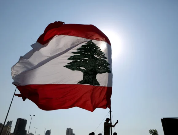 اللامركزية تحمي المال العام وتصون حقوق الأفراد