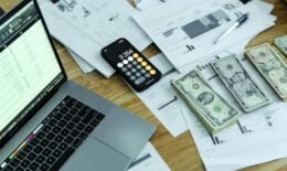 زيادة الضرائب تضرب جيوب المواطنين.. كيف تُؤمّن الايرادات من خارجها؟