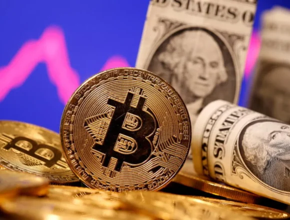 هل تهدد العملات الرقمية المشفرة عرش الدولار على المدى البعيد؟