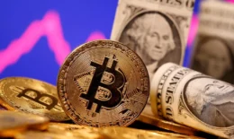 07070256395906271.JPG-2.webp هل تهدد العملات الرقمية المشفرة عرش الدولار على المدى البعيد؟