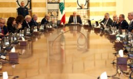 من يدفع الثمن ومن يستفيد من قانون الانتظام المالي؟