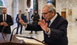 000_36TT6MM.jpg كيف تؤثر مشاركة حزب الله في الحكومة على مستقبل لبنان؟