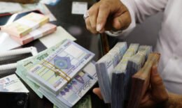 سيف انهيار العملة الوطنية سبق عذل مجلس النقد.. وحل منفصل للـ ودائع بالليرة