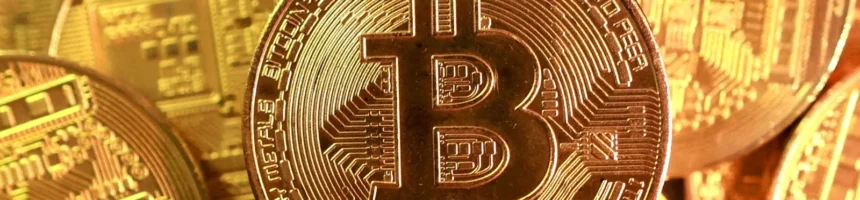 البيتكوين عملة البيتكوين
