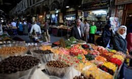 سوق-البزورية-في-دمشق الأجور