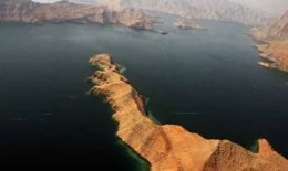 كيف يُعيد شلل مضيق هرمز رسم موازين الطاقة في المنطقة العربية؟