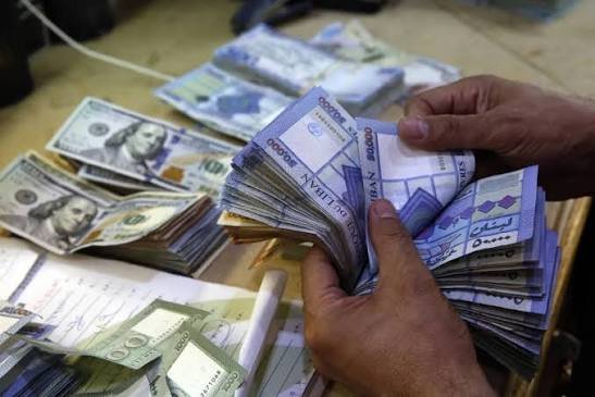 وظيفتان في لبنان … ولا يزال الراتب لا يكفي!